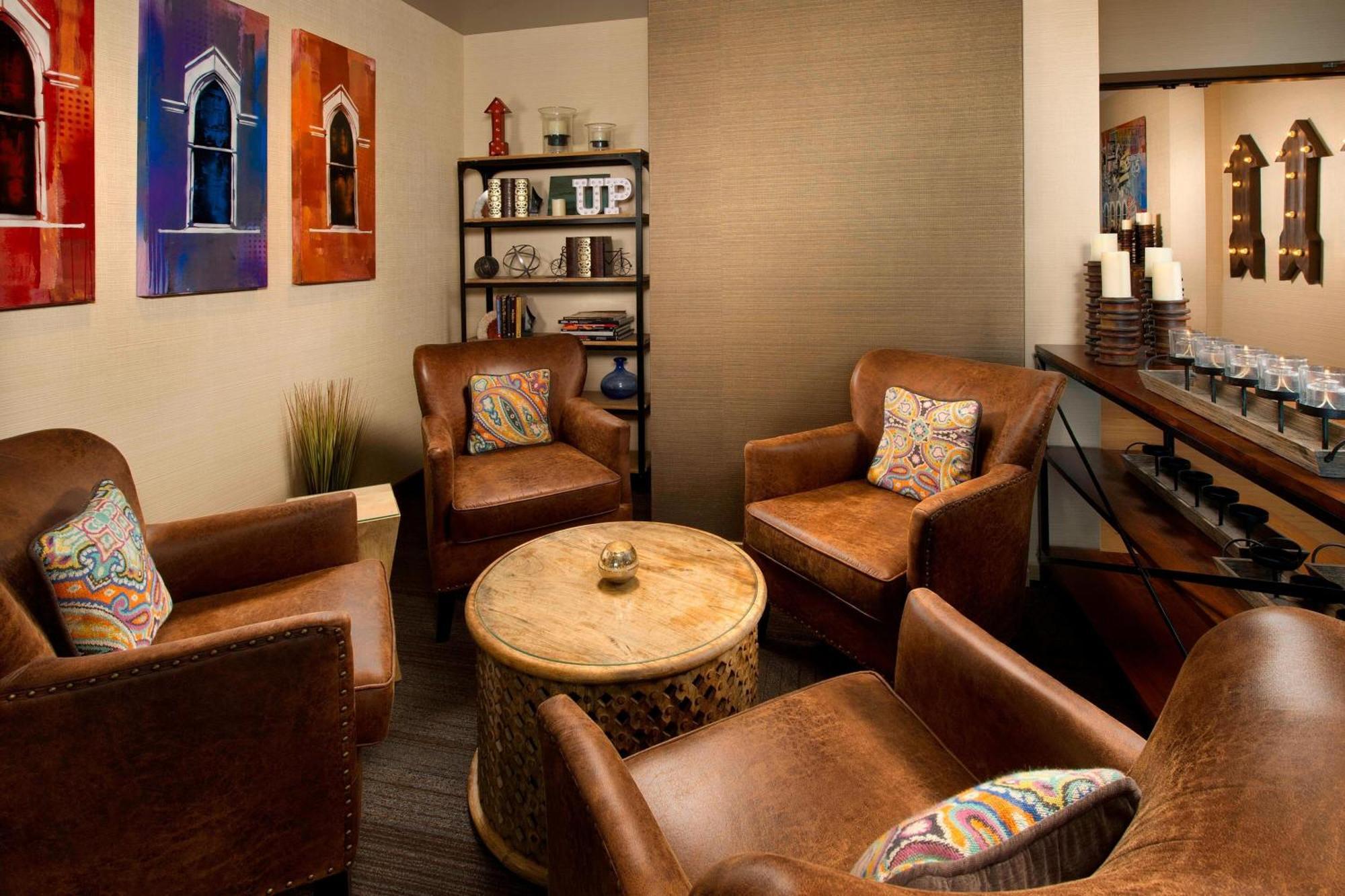 Fairfield And By Marriott Downtown/the Gulch Hotel 3*